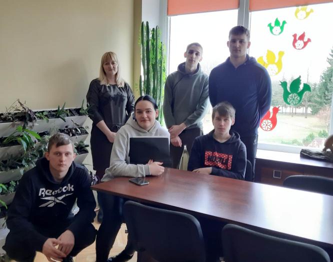 Skaitėme ir klausėmės eilių