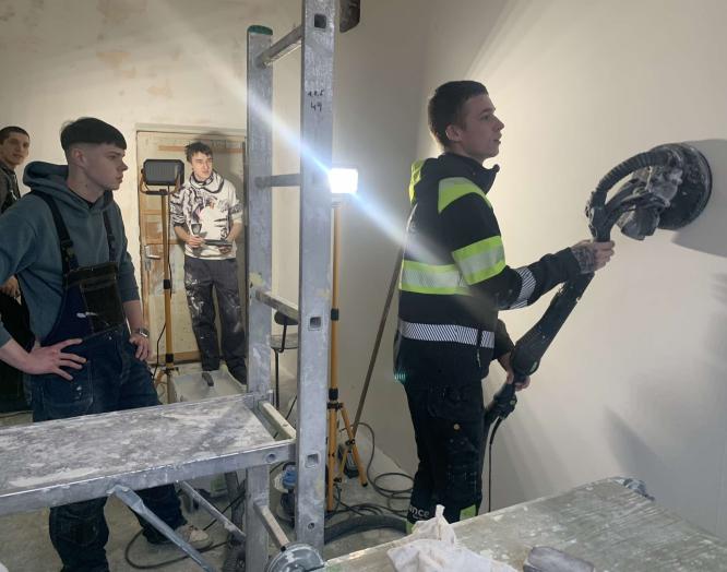 Įgyk praktinių įgūdžių sektoriniame praktinio mokymo centre