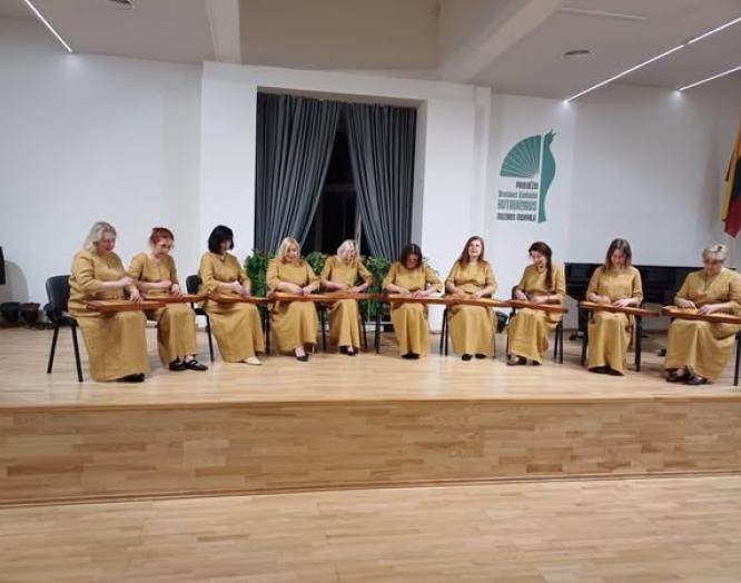Kurdamos grožį, jungdamos meną
