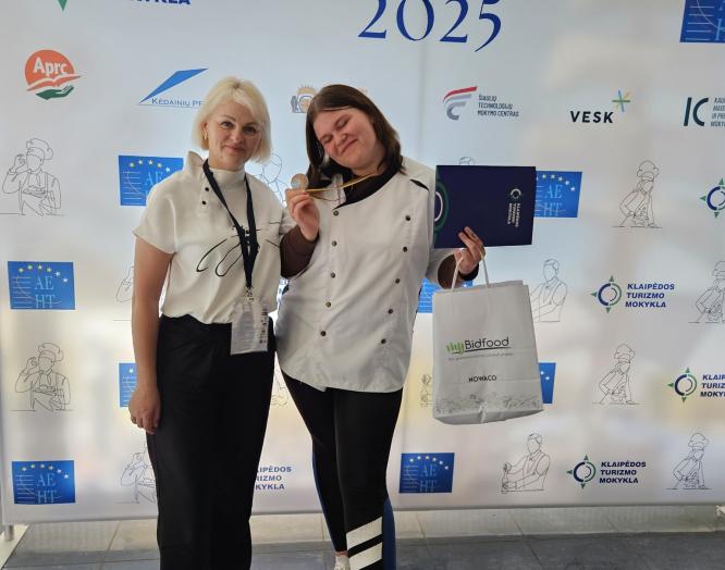 Būsimų virėjo specialybės mokinių pergalė AEHT-LT-2025 konkurse!