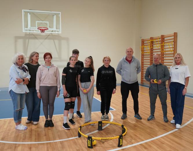 Inovatyvi fizinio ugdymo pamoka, judėjimo ir fizinio aktyvumo įgūdžių ugdymas žaidžiant netradicinius sportinius žaidimus