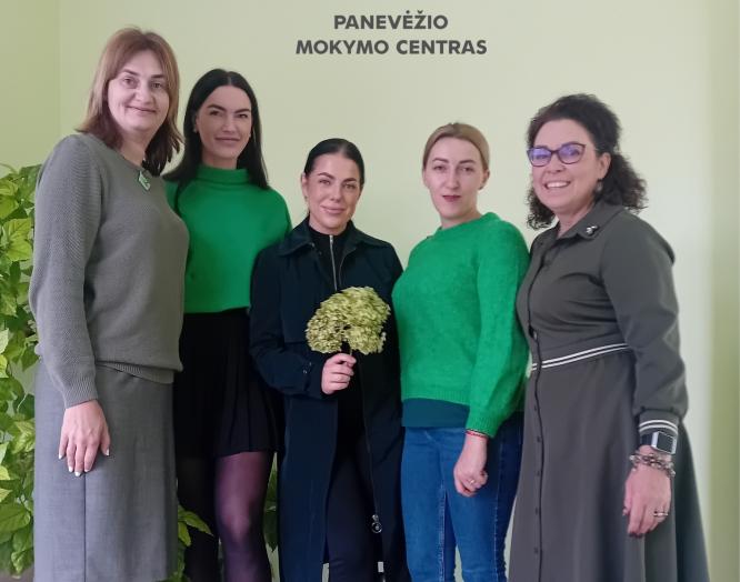 Vilties spalva – žalia: šviesa emocinei sveikatai