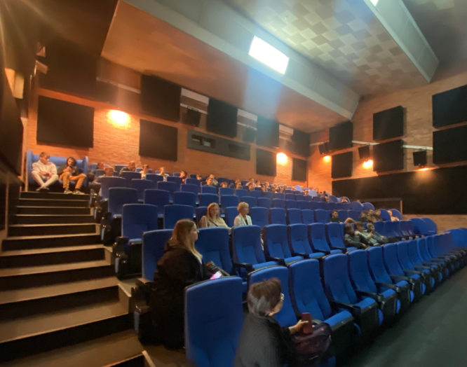 Mokymo centro mokiniai lankėsi kino teatre "Garsas"